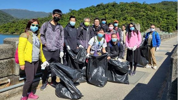 远足郊游城门乐 携手清洁大自然 清理郊游径垃圾